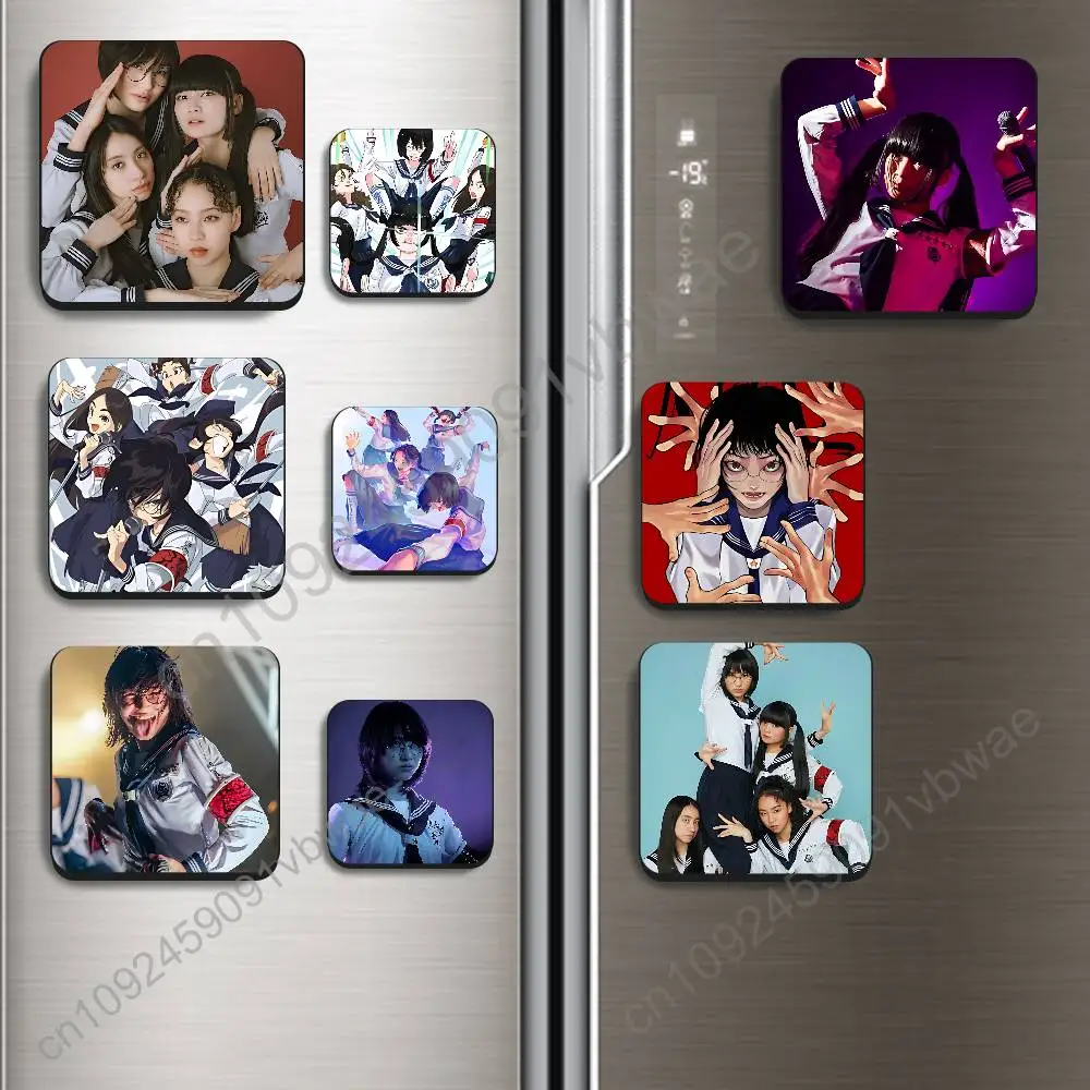 

AG Toryanse ATARASHII GAKKO Black Square Plastic Fridge Magnet, for Magnetic, No Trace Left, Durable, Smooth and Textured