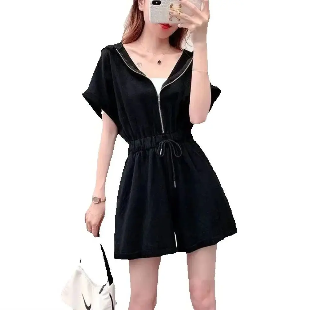 ผู้หญิงลําลองJumpsuits Rompersฤดูร้อนใหม่ขนาดเล็กHoodedกางเกงขากว้างบอดี้สูทสไตล์เกาหลีผูกเอวกางเกงขาสั้นชุดPlaysuits