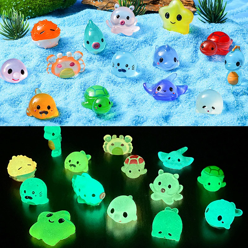 2Pcs Luminous Mini Marine Organism Microlandscape DIY Creative Keychain Resin Accessories Marine Animal Decor Glow Dark Toys