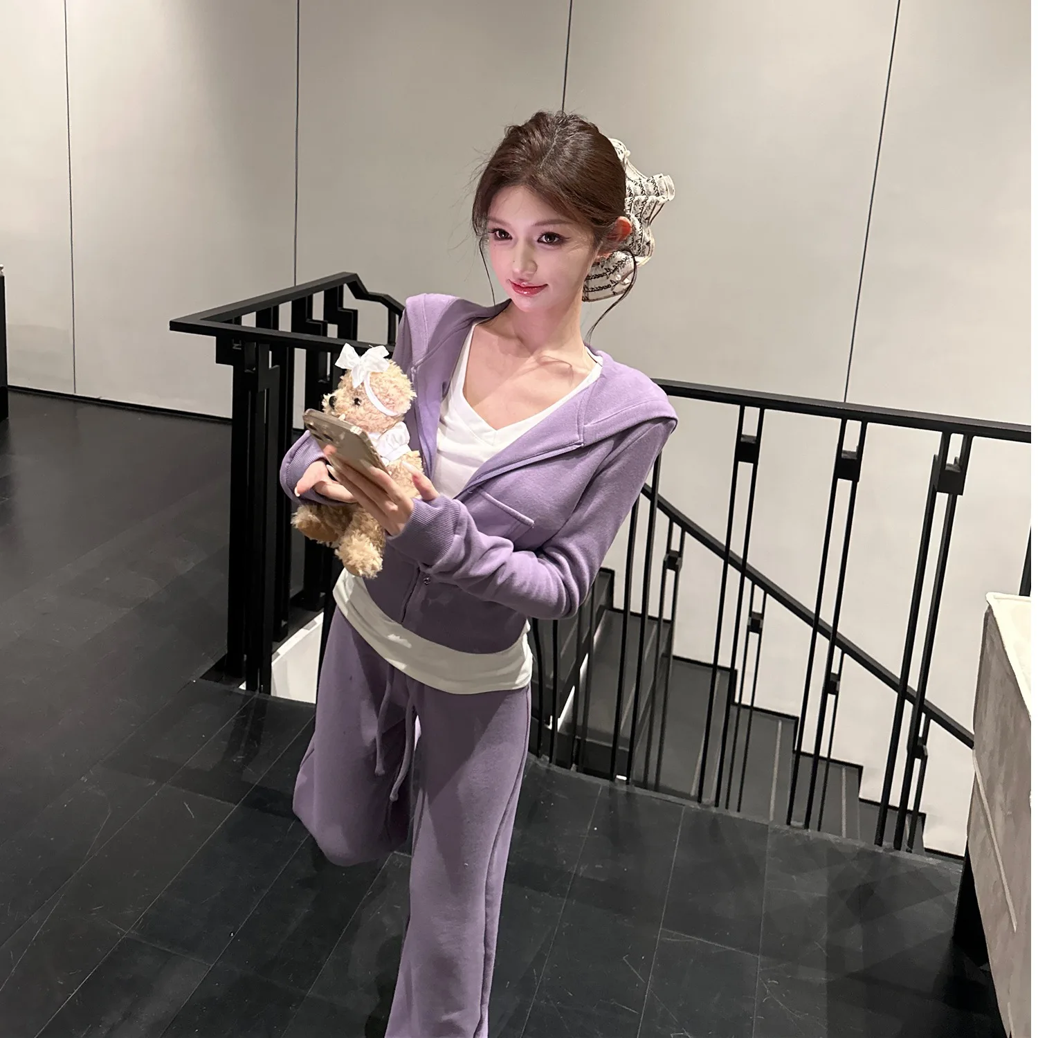 American Sle Hot Girl Violet Gaine à la taille à capuche Cardigan ouvert Sweat-shirt Femme Automne Hiver Dstring Taille haute Swe...