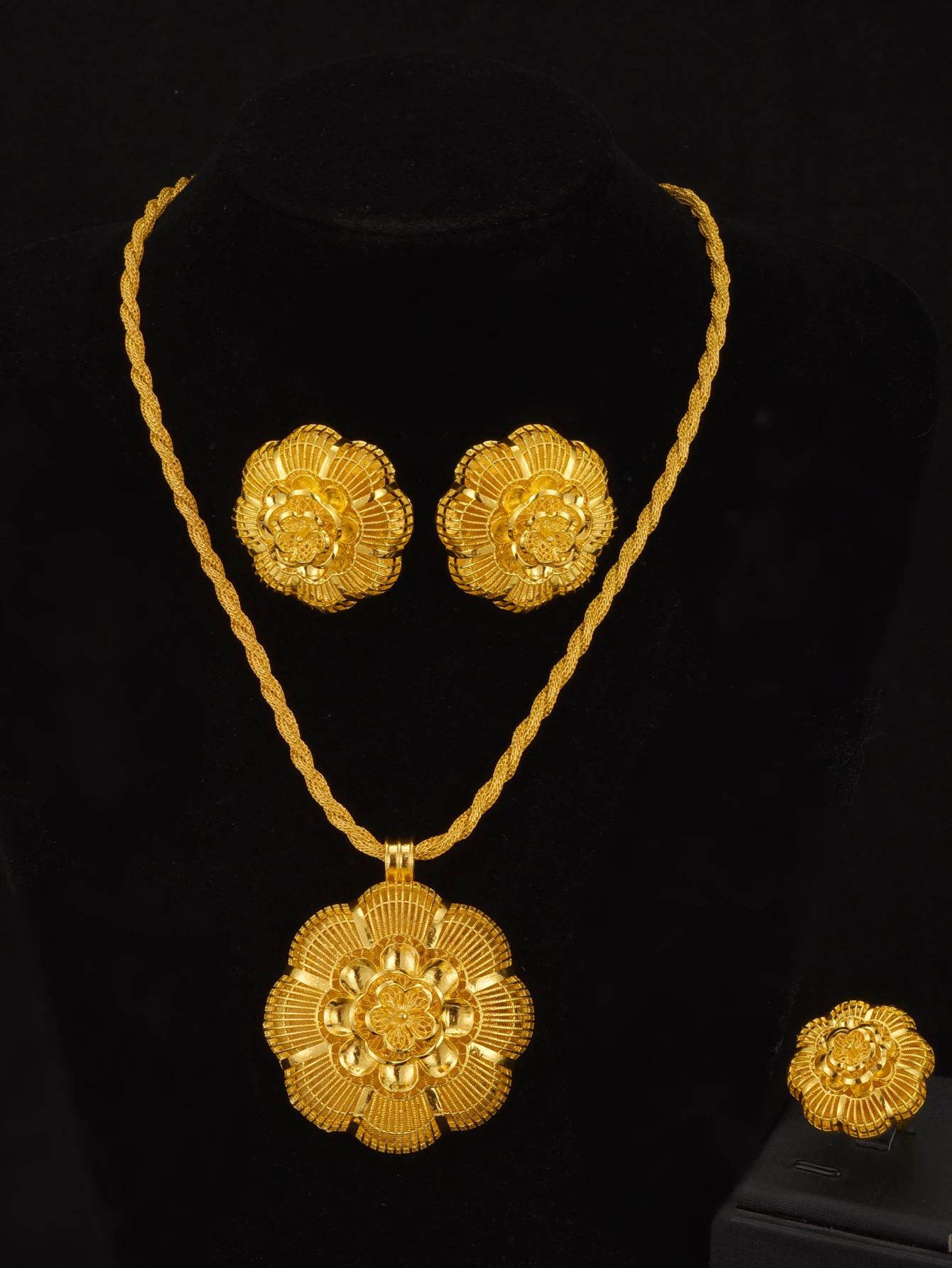 Ethiopian Golden Color Hollow Flower Pendant Earrings Ring Set For Women/Girls African Bridal Wedding Dubai Jewellery Set