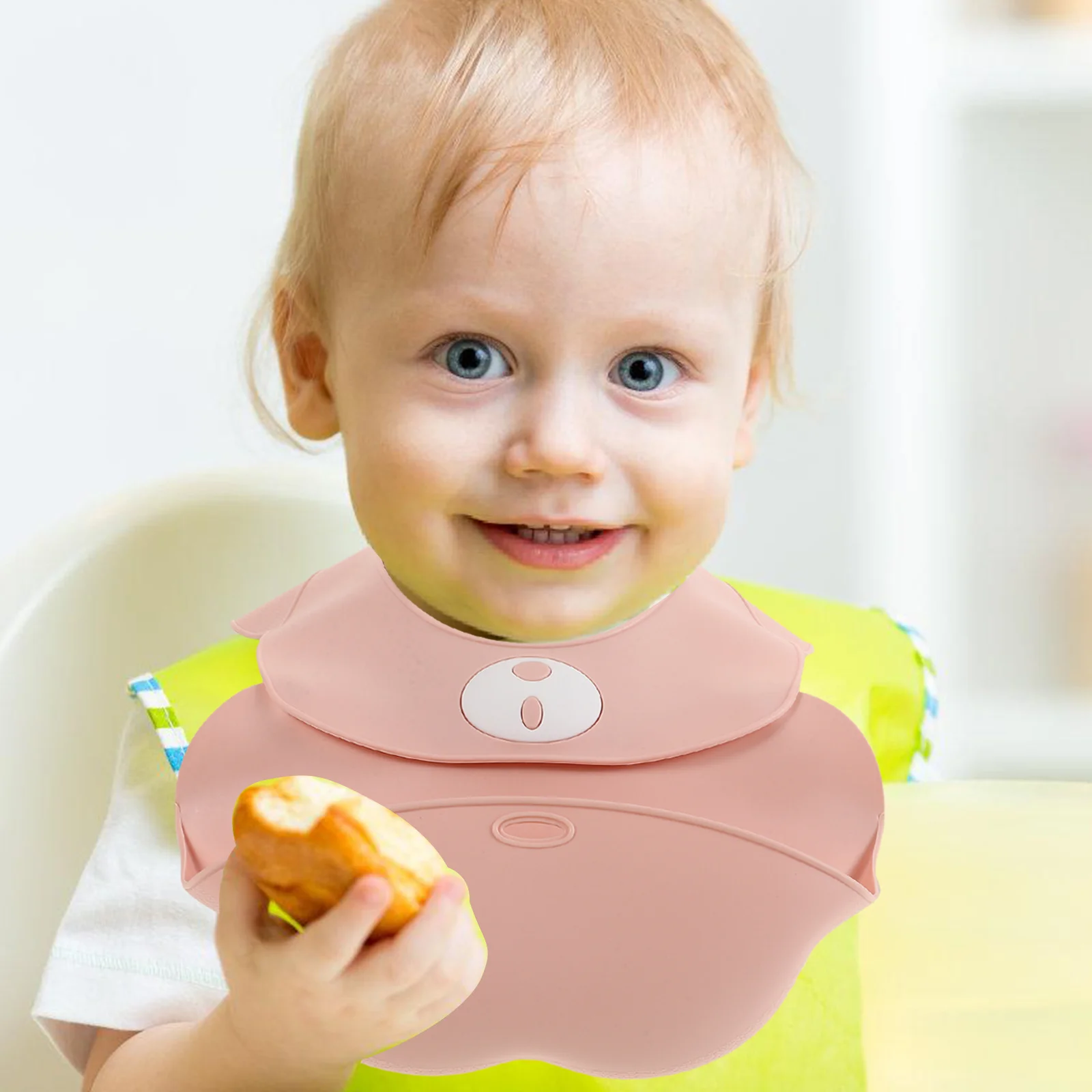 

Soft Silicone Waterproof Baby Bib Adjustable Feeding Bib for Boys Girls Cute Bear Design Easy Clean Drooling Protector
