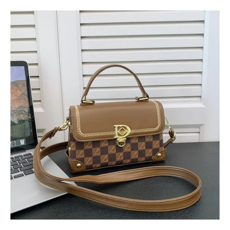 

Minimalist Leather Waist Bag For Women With Compact Size And A Modern Urban Utility Look
