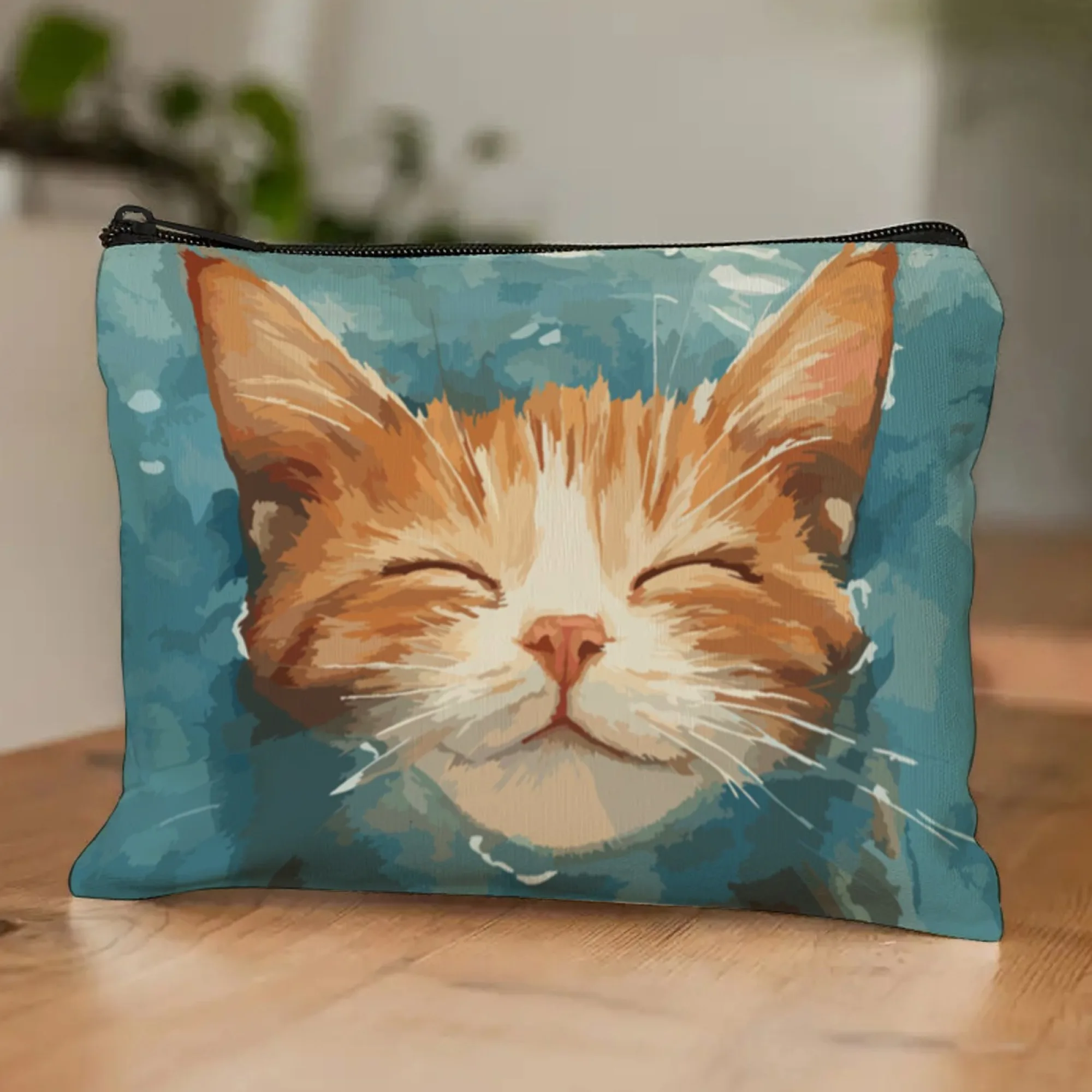 

Милая женская косметичка с оранжевым котом для купания, сумка для хранения средств по уходу за кожей, портативная дорожная сумка для туалетных принадлежностей, кошелек для монет