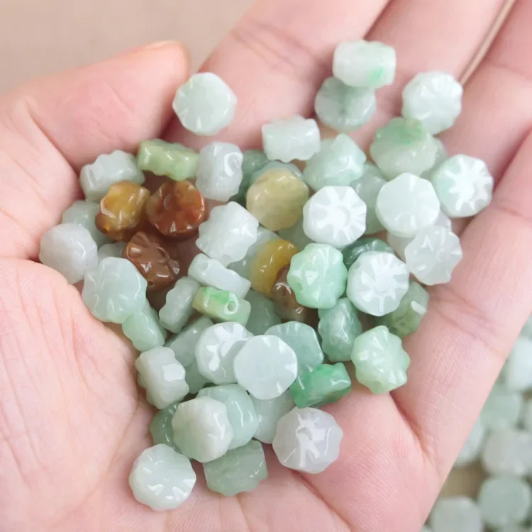 Jade A Goods Gossip Parts Wholesale Laokeng Ice Glutinous Seeds Light Green Small Gossip Jade Accessories