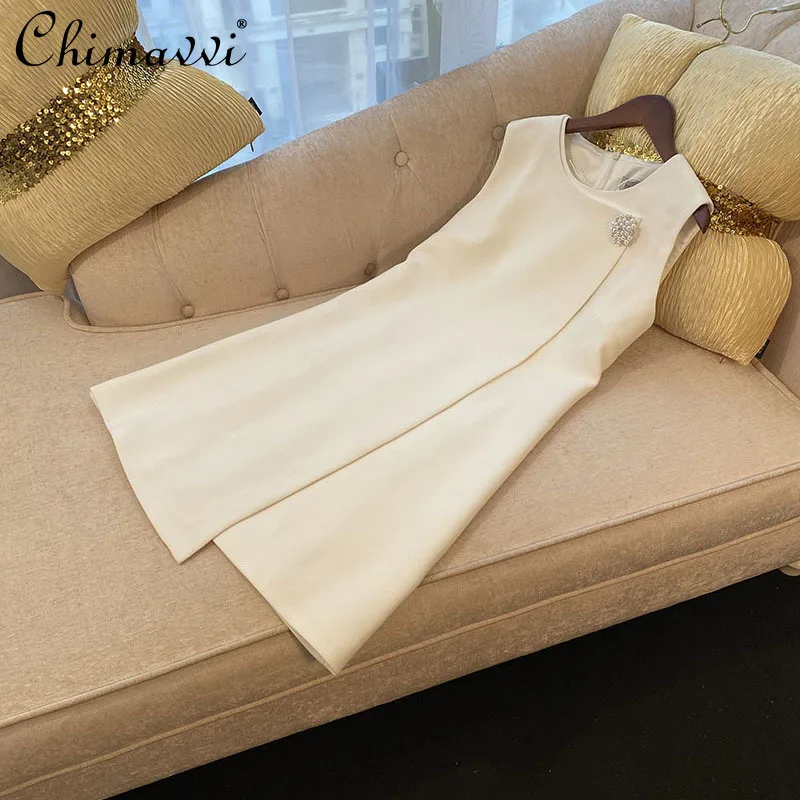 

High-End French Style White Elegant Exquisite Pearl Buckle Dress 2022 Summer Fashion Solid Color Sleeveless Slim Elegant Dress