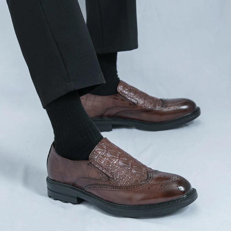 Robe d'affaires d'été Le Fu chaussures fond épais motif Crocodile sculpté respirant et Durable Gentleman mode chaussures de haricots