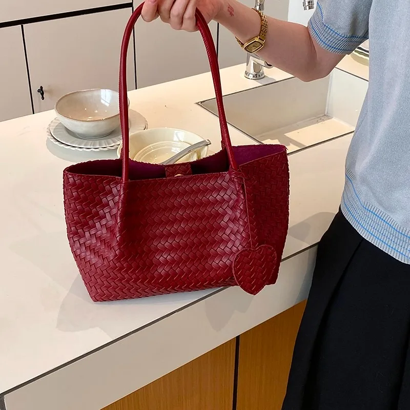 

Classic Vintage Leather Diaper Bag, Trendy Square Satchel For Women, Elegant Crossbody Handbag With Original Textured Design