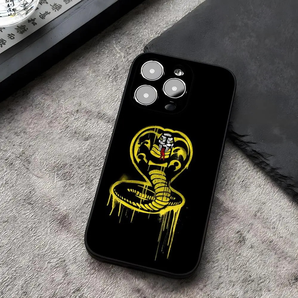 Cobra Kai Snake Funda for iphone 14 16 13 11 15ProMax 12 Pro Max Mini Xr Xs X 7 Plus Covers