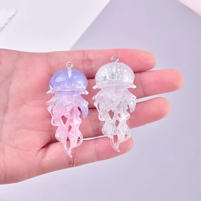 6 Stück Leuchtende Glänzende Langschwanz-Quallen Harz-Anhänger Traumhafte Meerestier-Anhänger DIY Ohrringe Halskette Schmuck Bastelzubehör – Detail 3