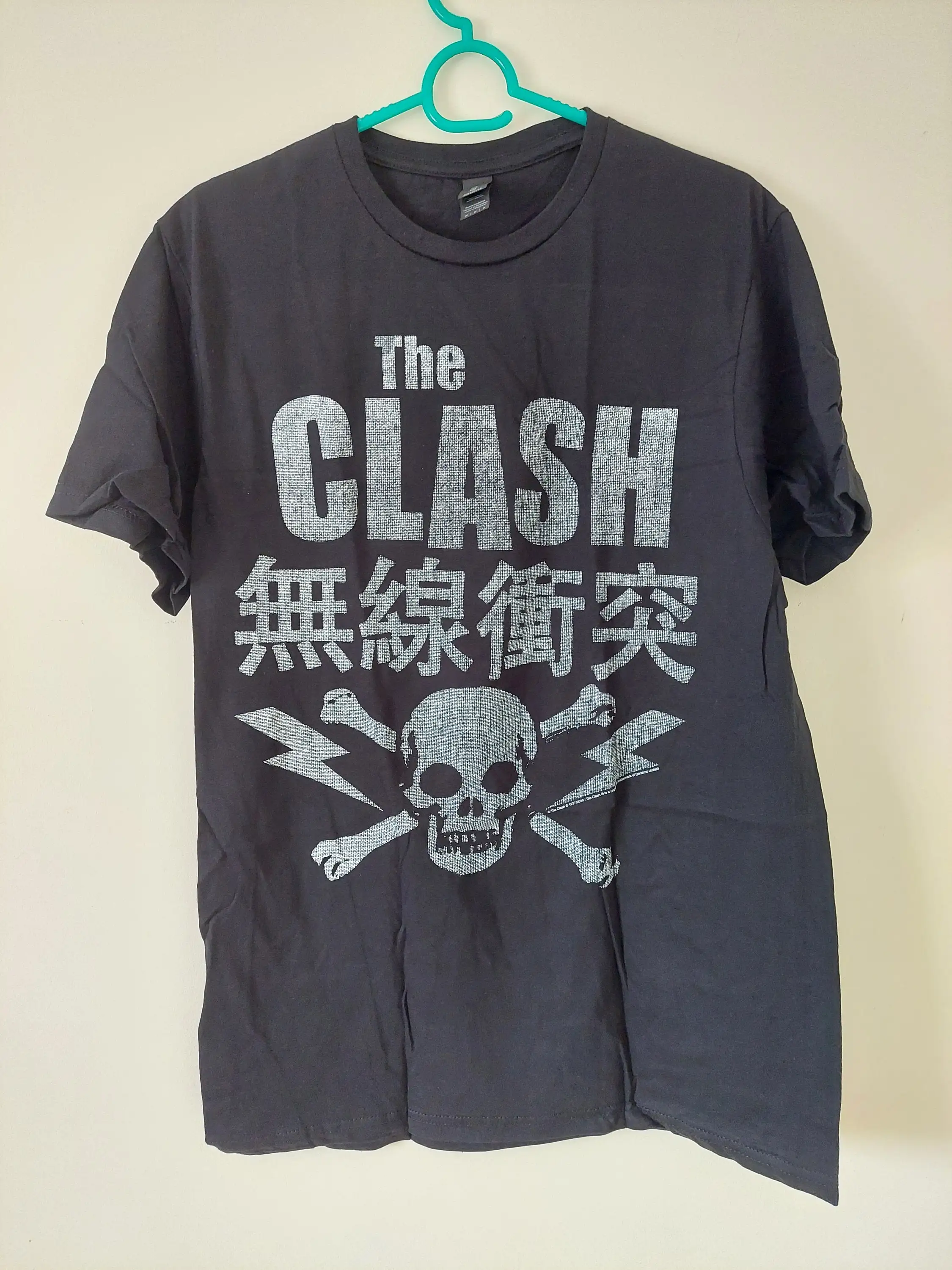 Black The Clash Skull Crossbones OFFICIAL T Shirt Mens