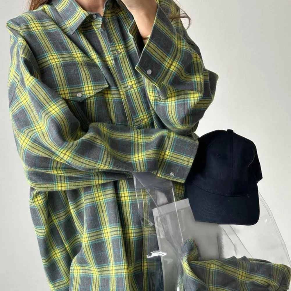 

New Vintage Women Oversized Long Sleeve Plaid Shirt Blouse Tops Autumn Winter Button Down Loose Lapel Pocket Shirt Korean Style