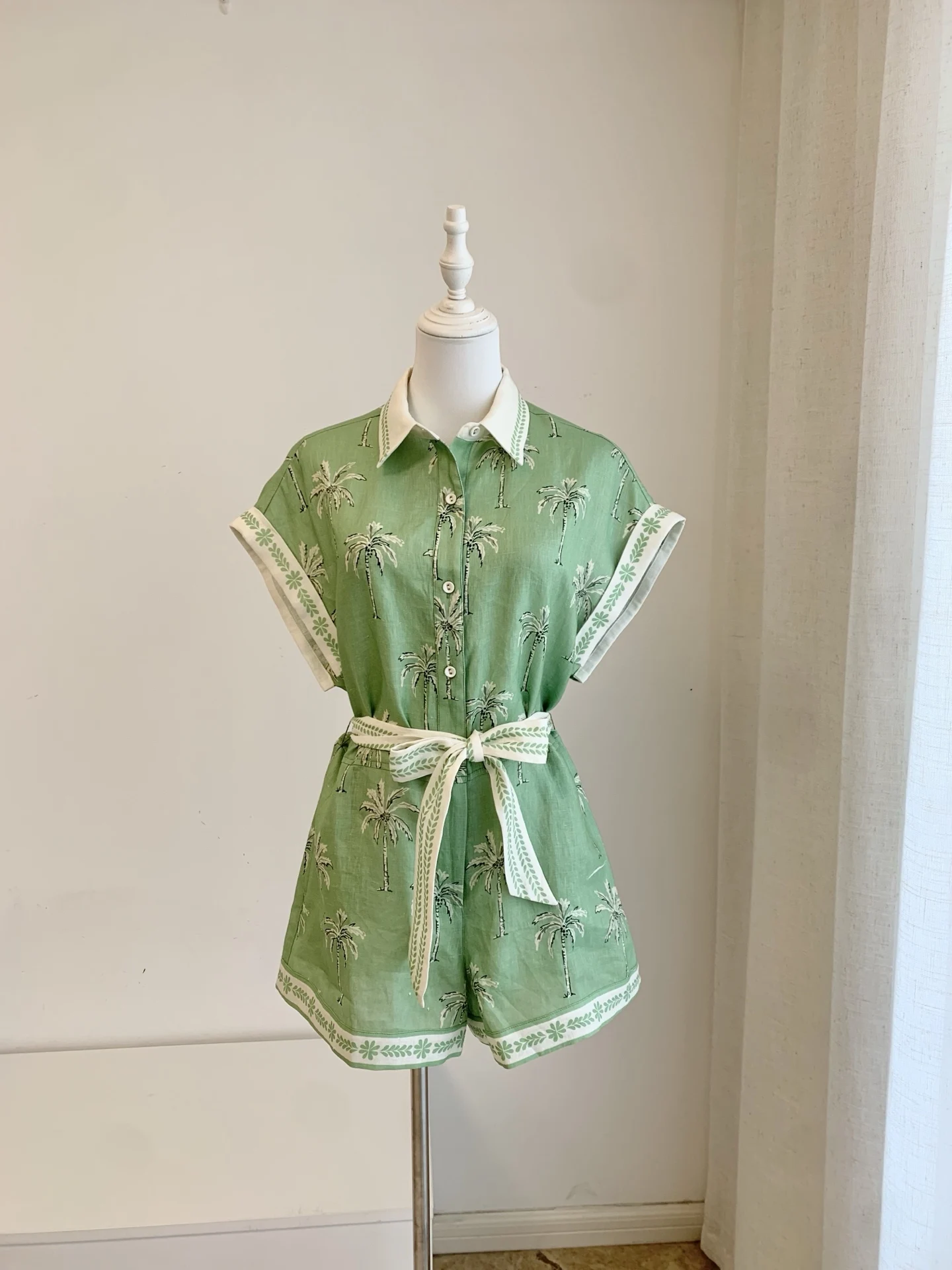 

2026 Women Green Coconut Tree Print Turn-down Collar Short Sleeve High Waist Casual 100% Linen Jumpsuit