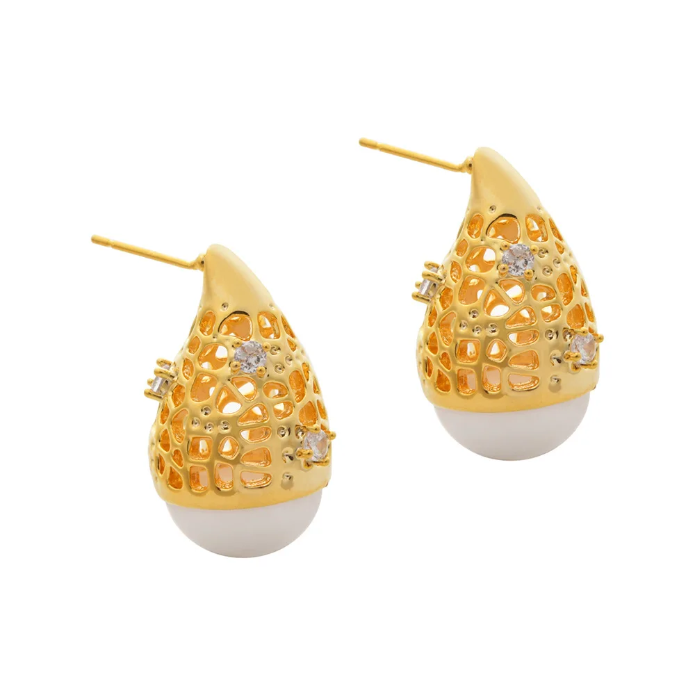 

Original design chubby hollow water drop pearl earrings plated with 22k gold trendy high-end earrings
