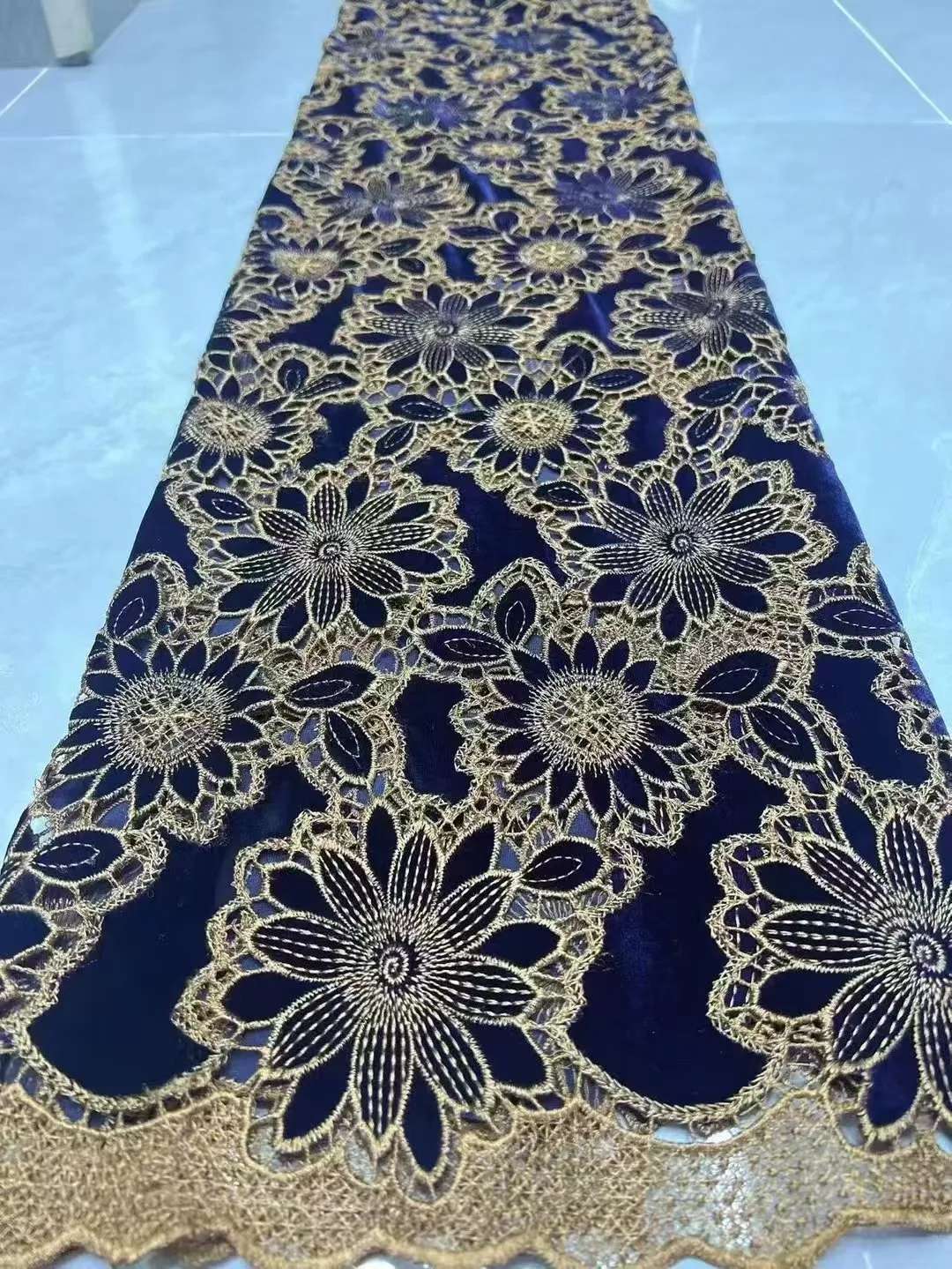 African Hollow Out Velvet Lace Fabrics High Quality Women Party Women Embroidery Nigerian French Lace Materials Dress Sewing 5Y