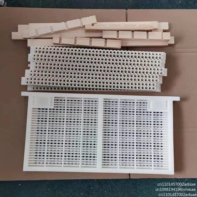 Italian Bee Queen Rearing Box No Grafting Beekeeping Tool with Royal Jelly Extraction Frame