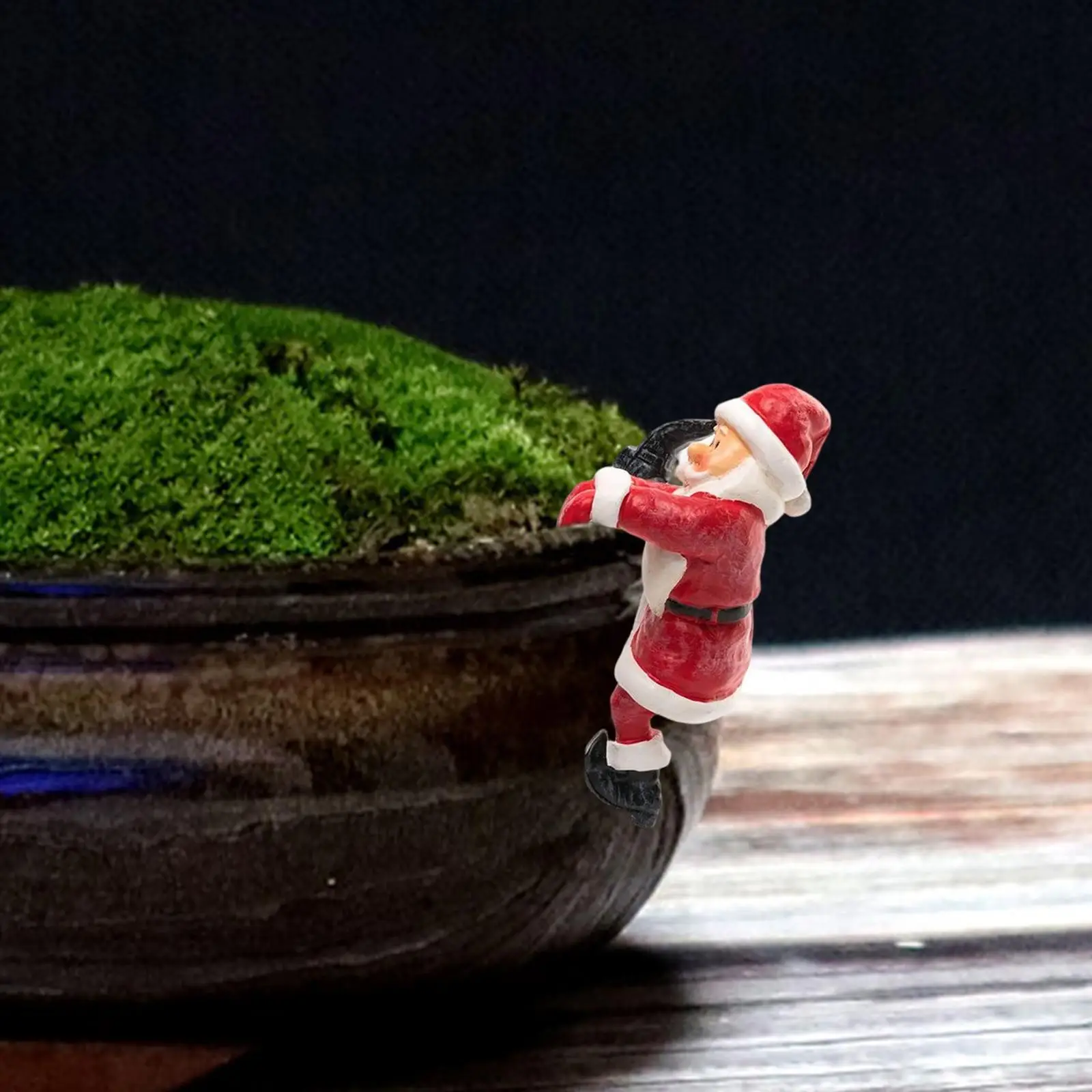 Santa Claus Flower Pot Hugger Figurine Resin Flowerpot Landscaping Decor Xmas