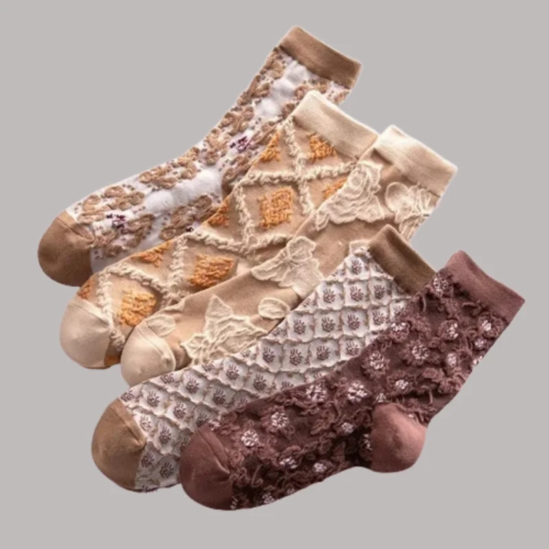 

3/6 Pairs Retro Middle Tube Socks Embossed Three-dimensional Pattern Casual Socks 2024 Women's Socks Embroidered Trendy Socks