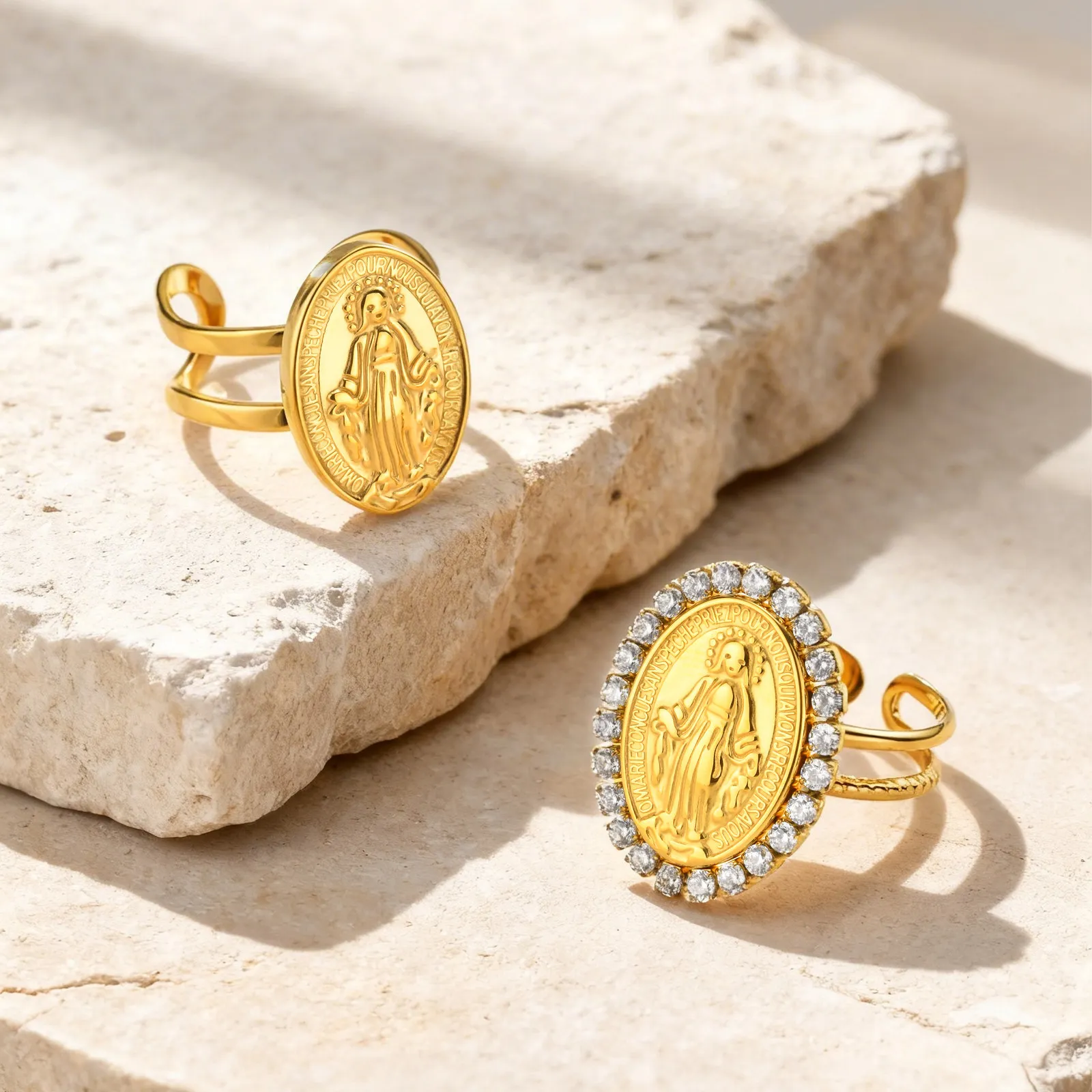 Anillo Abierto Ovalado de Acero Inoxidable Dorado con Cristales de Zirconia y Virgen María para Mujer, Anillo Religioso Cristiano, Joyería Moderna