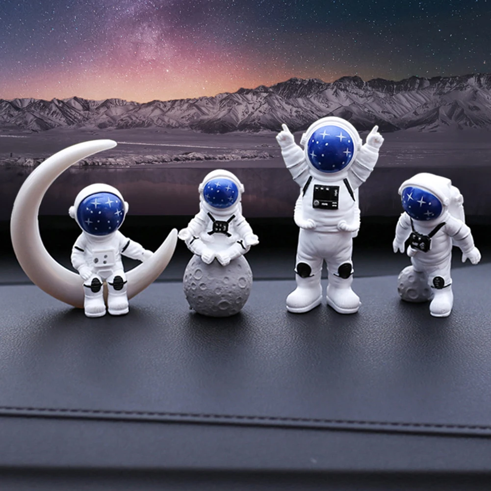 4Pcs Astronaut Figure Statue Figurine Spaceman Sculpture Educational Toy Desktop Home Decoration Astronaut Model for Kids Gift