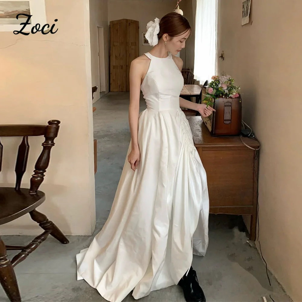 

Zoci Halter Satin A line Korea Wedding Dresses Pleats Strap Sleeveless Bride Dress Customized Wedding Gown Photos Shoot Gowns
