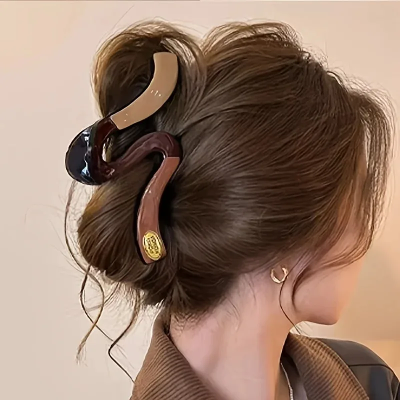 

New Wave Color Block Large Hair Clips with Shark Clip Cartoon Design Hairpin Premium Back-of-Head Hair Accessories for Women