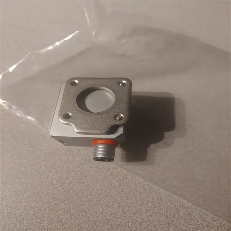 

Laser sensor LR-W500C new and original 1 piece available