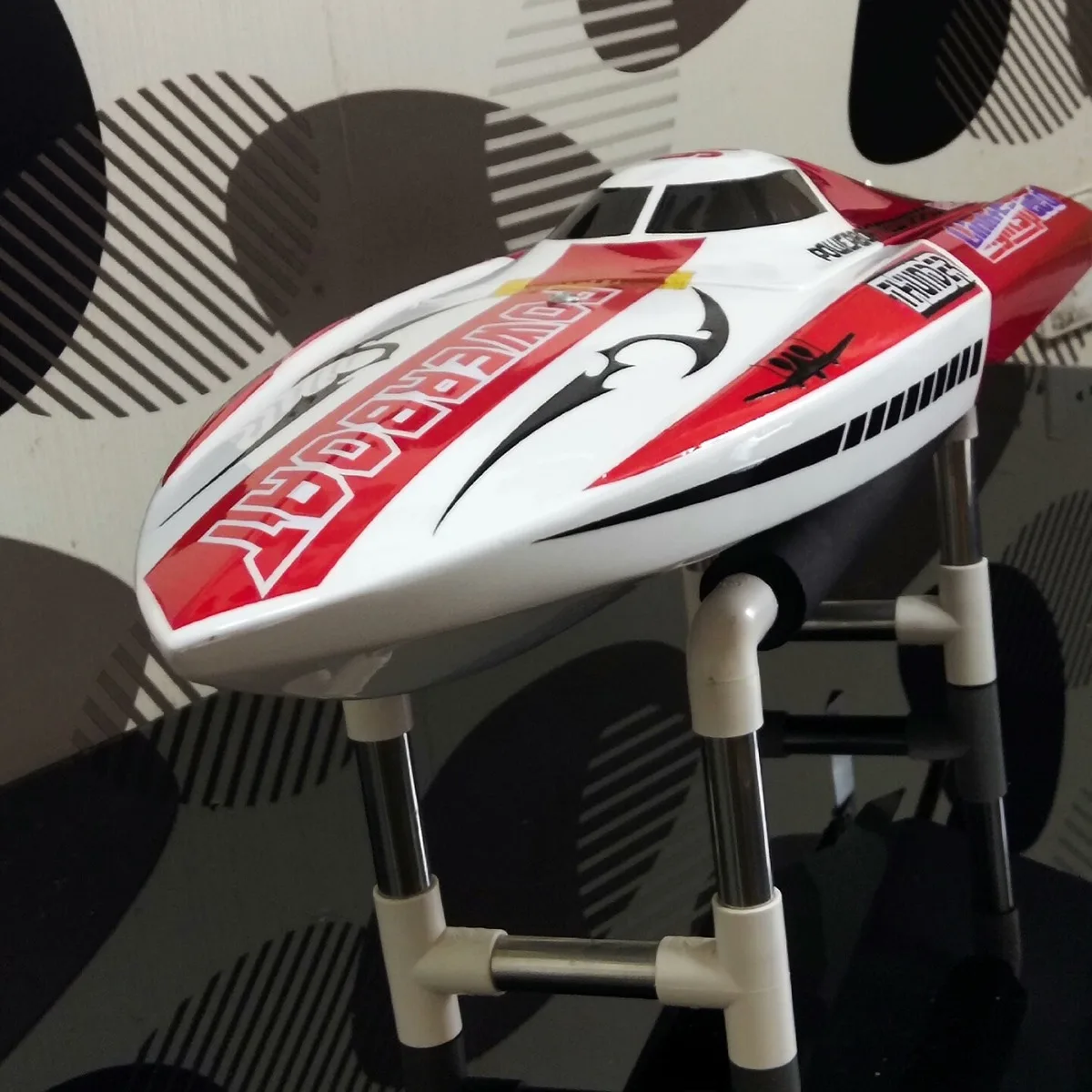 

73 см RC Лодка с одним двигателем Sharp Arrow E26 Скоростной катер с дистанционным управлением из стекловолокна Модель радиоуправляемой лодки RTR Игрушка для взрослых в подарок