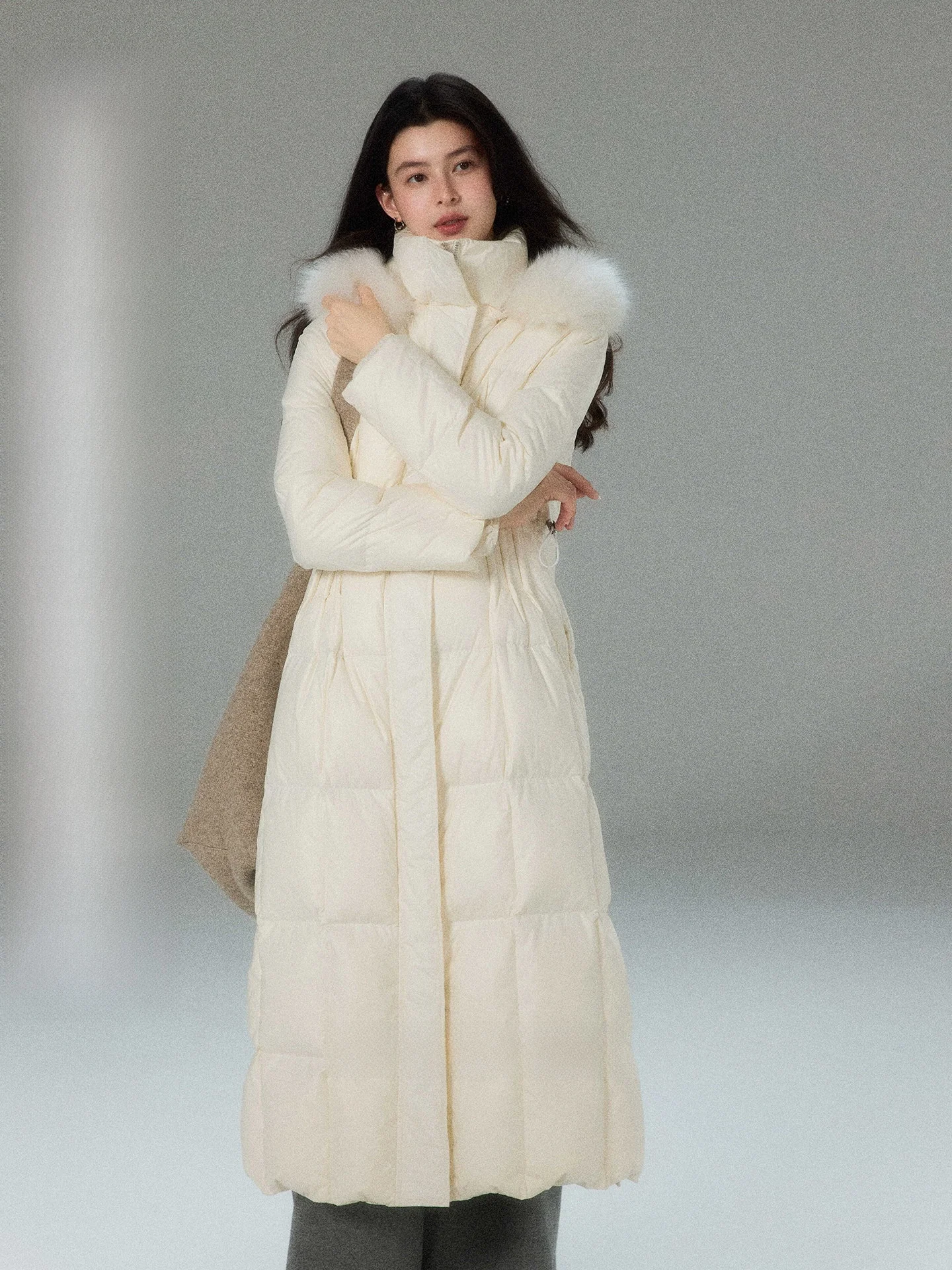 

Женское пальто Ele Long Over-Knee Du down Jaet с высокой талией, поясом и съемным капюшоном, из роскошной белой нейлоновой ткани