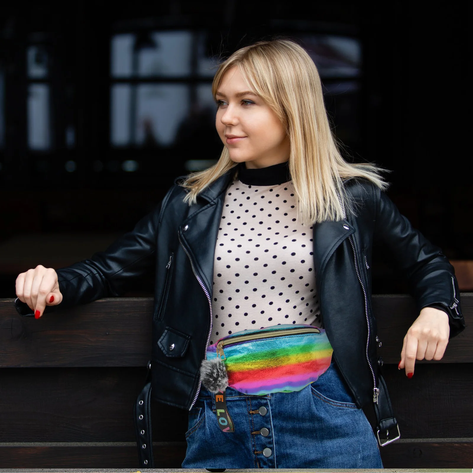 

1Pcs Colorful Women's Waist Bag Shiny Gradient Sports Fanny Pack Adjustable Belt Bag Chest Crossbody for Hiking Travel