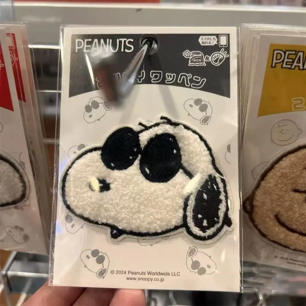 Anime Snoopy Aufnäher Stoffaufkleber zum Aufnähen Stickerei-Patches Applikation zum Aufbügeln auf Kleidung Hosen Dekoration Nähen – Detail 2