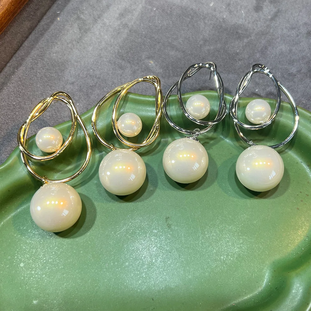 

Medieval Vintage 18MM Large Pearl Geometric earrings for women's girl jewelry wholesale