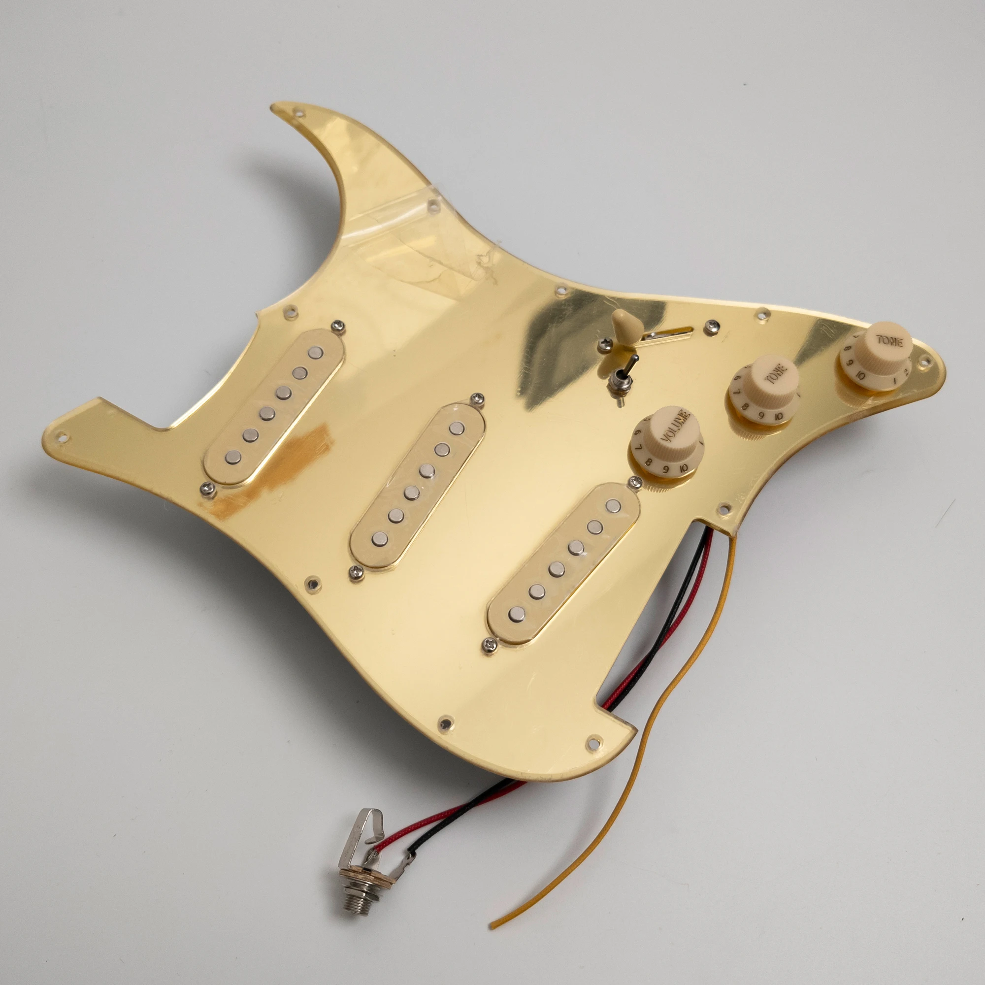 

Guitar Prewired Loaded Pickguard with SSS Single-Coil Pickup Set for ST Electric Guitar Accessoires