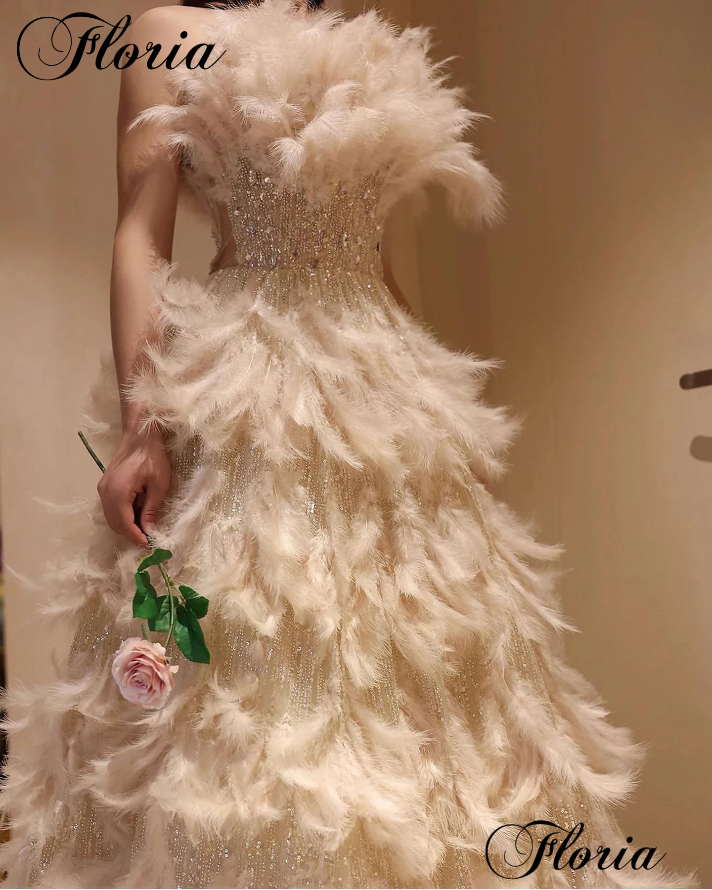 Luxury Feathers Celebrity Dresses A-Line Strapless Elegant Evening Dresses Pageant Gowns Red Carpet Vestidos De Noche Customized