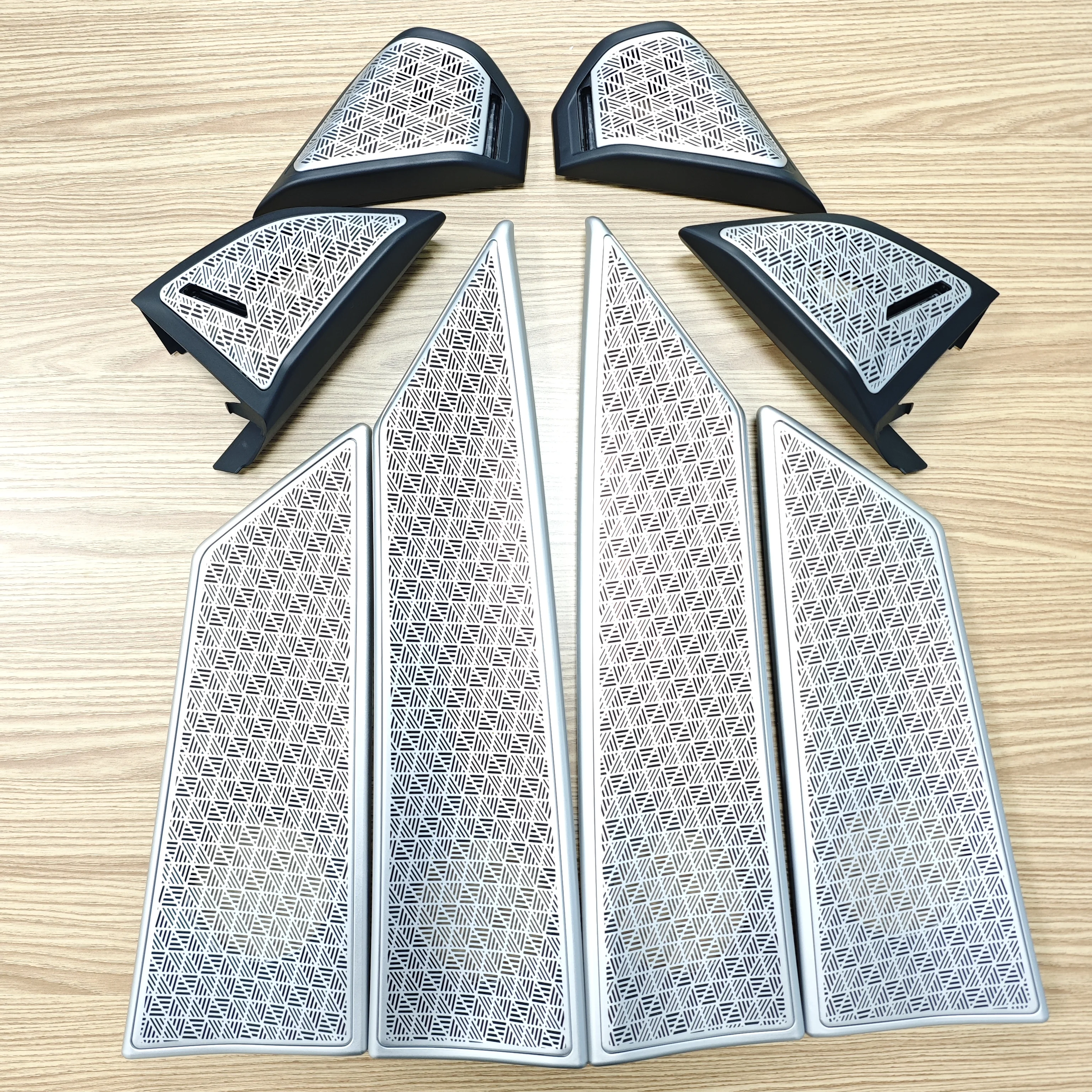 

Car LED Cover Ambient Light Accessories For BMW New X3 G45 G48 Luminous Speaker Audio Horn Cover Advanced interior modification