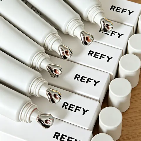 REFY Tinted Lip Gloss Cooling Metal Applicator Deeply Moisturizing Hydrating Plumping Shine Non-Sticky Satin Nude Lips Makeup
