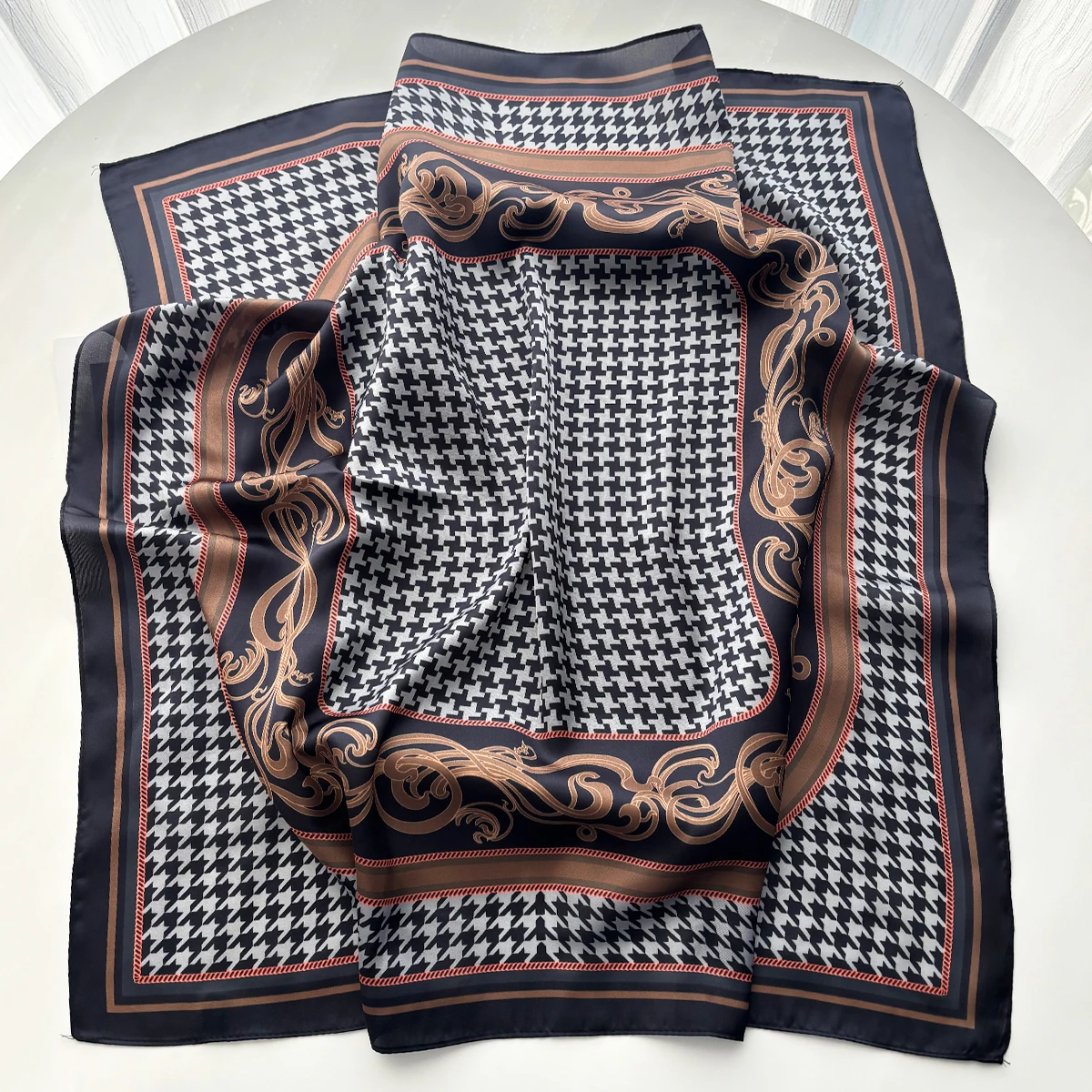 

Роскошный квадратный шарф для женщин, элегантный женский хиджаб с принтом, шейный платок, модная шаль для путешествий, мягкие шелковые шарфы с имитацией пятен