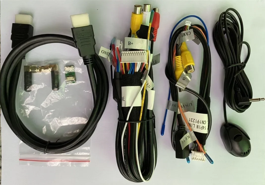 Best Universal Wireless Ap p le Carplay Android Auto Box Decoder Mirror Link Radio RCA VGA AHD CVBS LVDS Output
