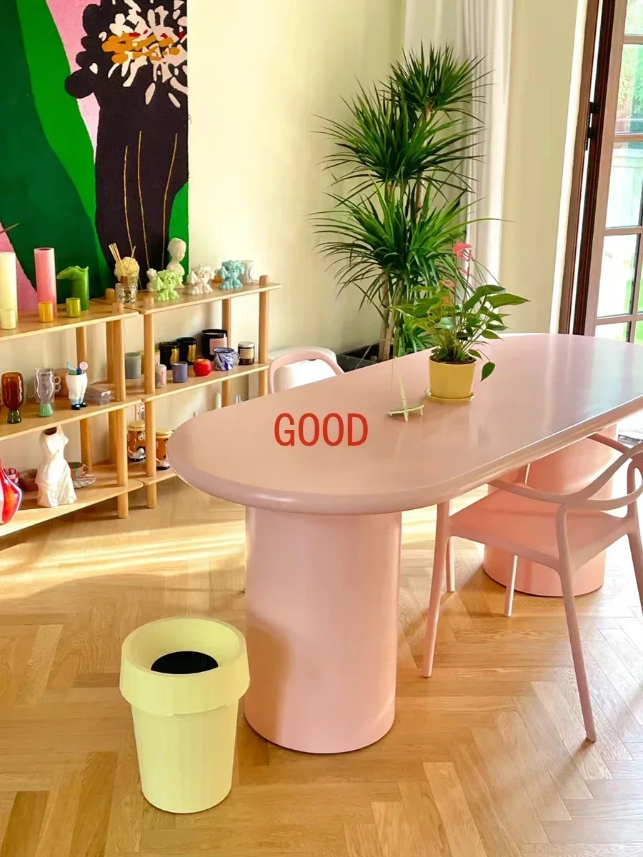 Meja kerja oval pink modern minimalis