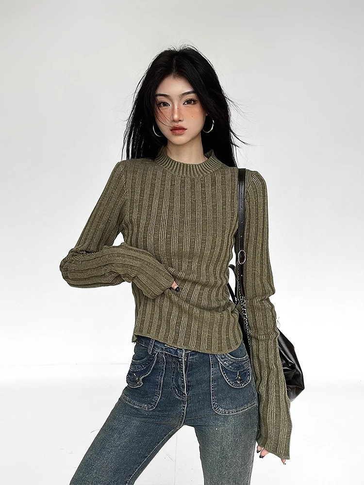 Hot girl retro niche design dark green ribbed sweater