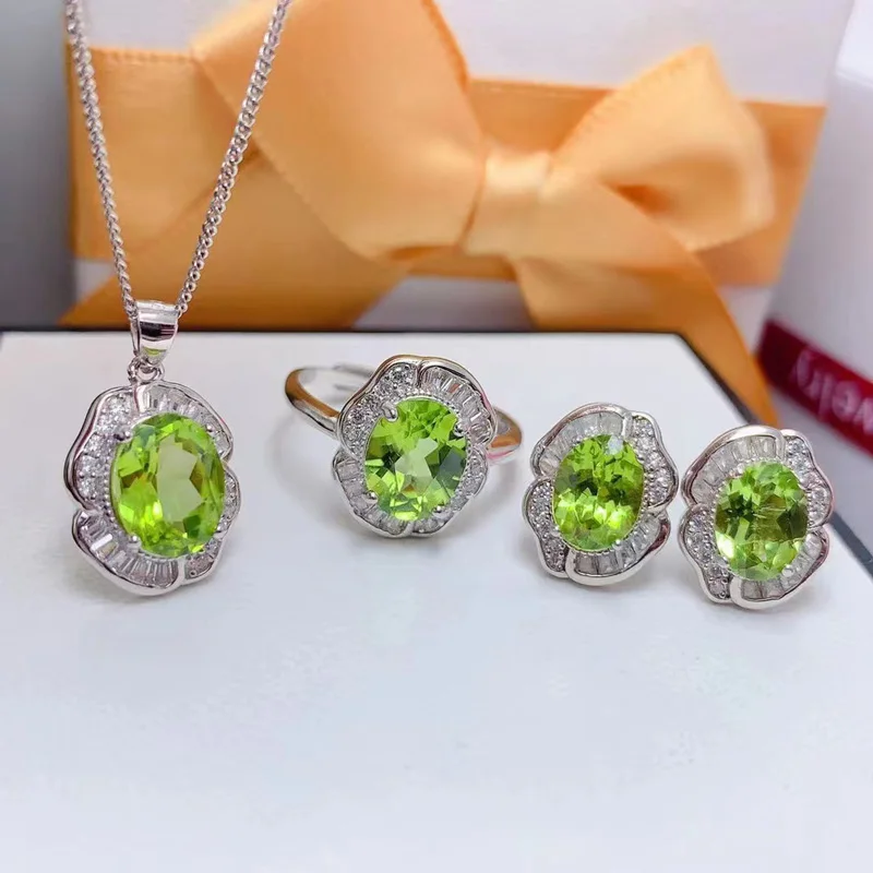 Total 8ct Natural Peridot Jewelry Set 7*9mm VVS Peridot Ring Earrings and Pendant 925 Silver Gemstone Jewelry with Gold Plating