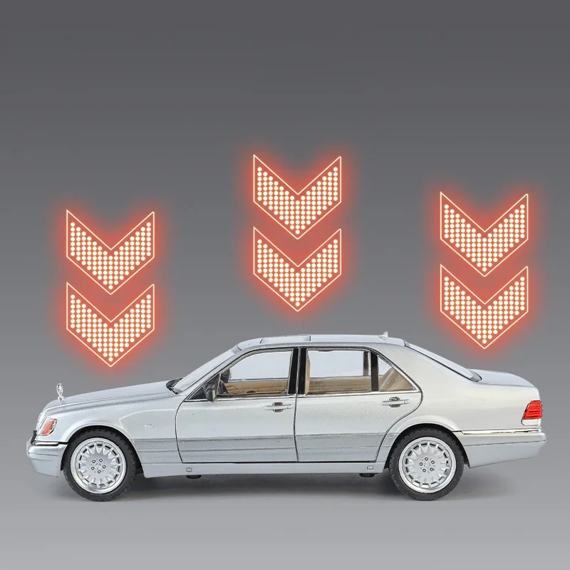 W140 Legering gegoten speelgoedautomodel Geluid en licht Kinderspeelgoedcadeau