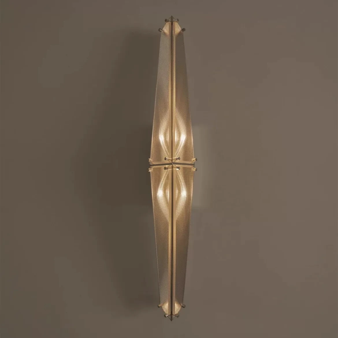Italian designer decorates glass lamps with modern and minimalist design, creating a sense of headboard, aisle, and wall lights