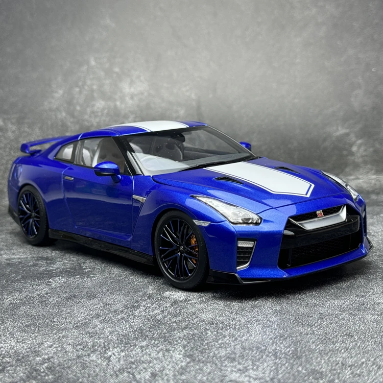 MOTORHELIX 1:18 FOR GT-R R35 50th anniversary edition Car model Static ornament Holiday gift