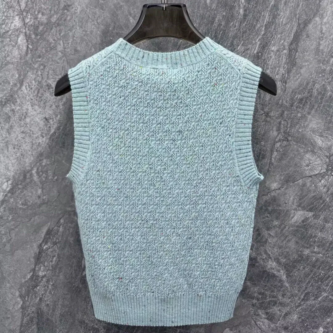 

New Fashion Summer Wool Knitted O-neck Sleeveless Button Tank Tops Vest