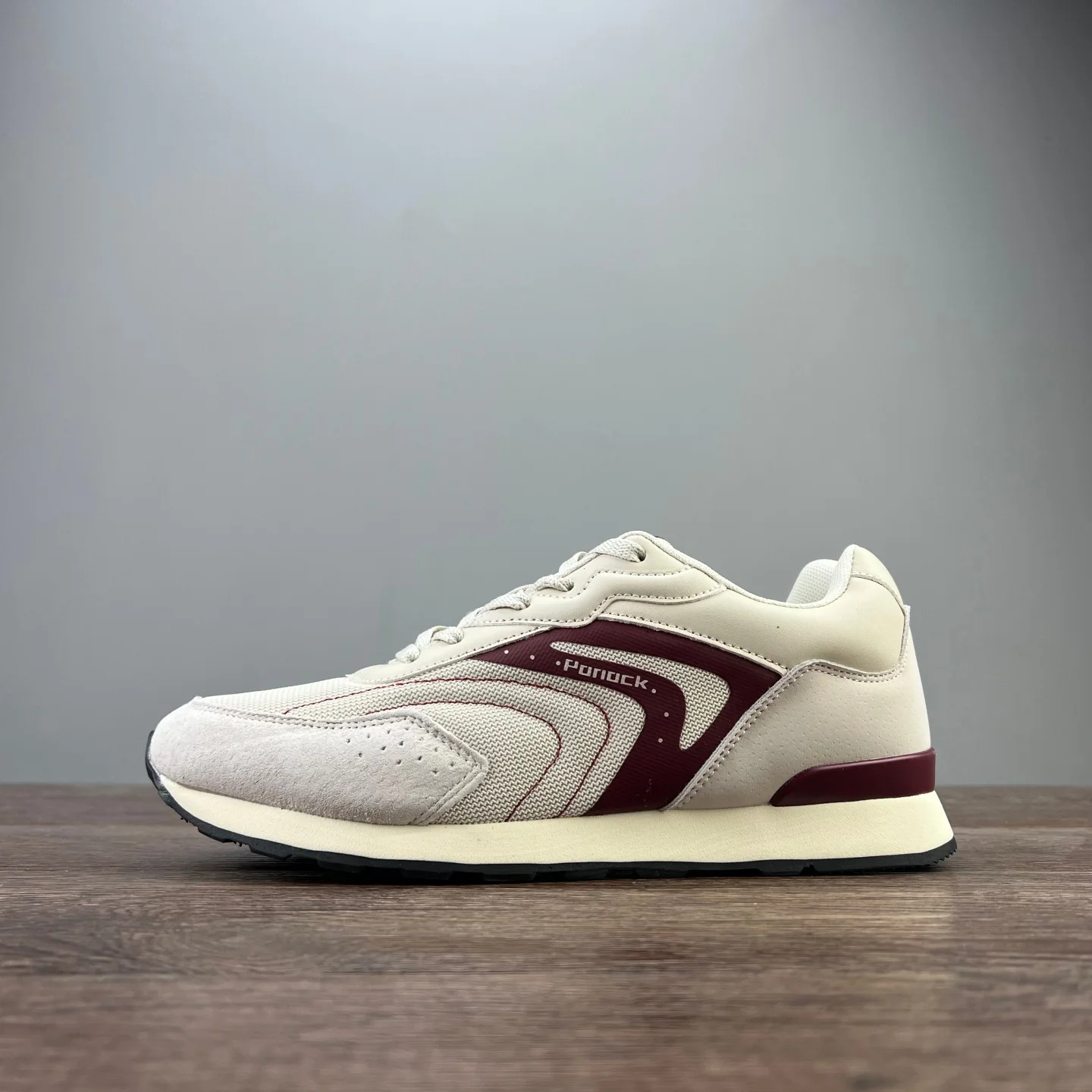 

Men's Retro Leather Running Shoes Lightweight Comfortable Fall Winter Sports Casual Sneakers Thick Bottom Versatile Slip-On