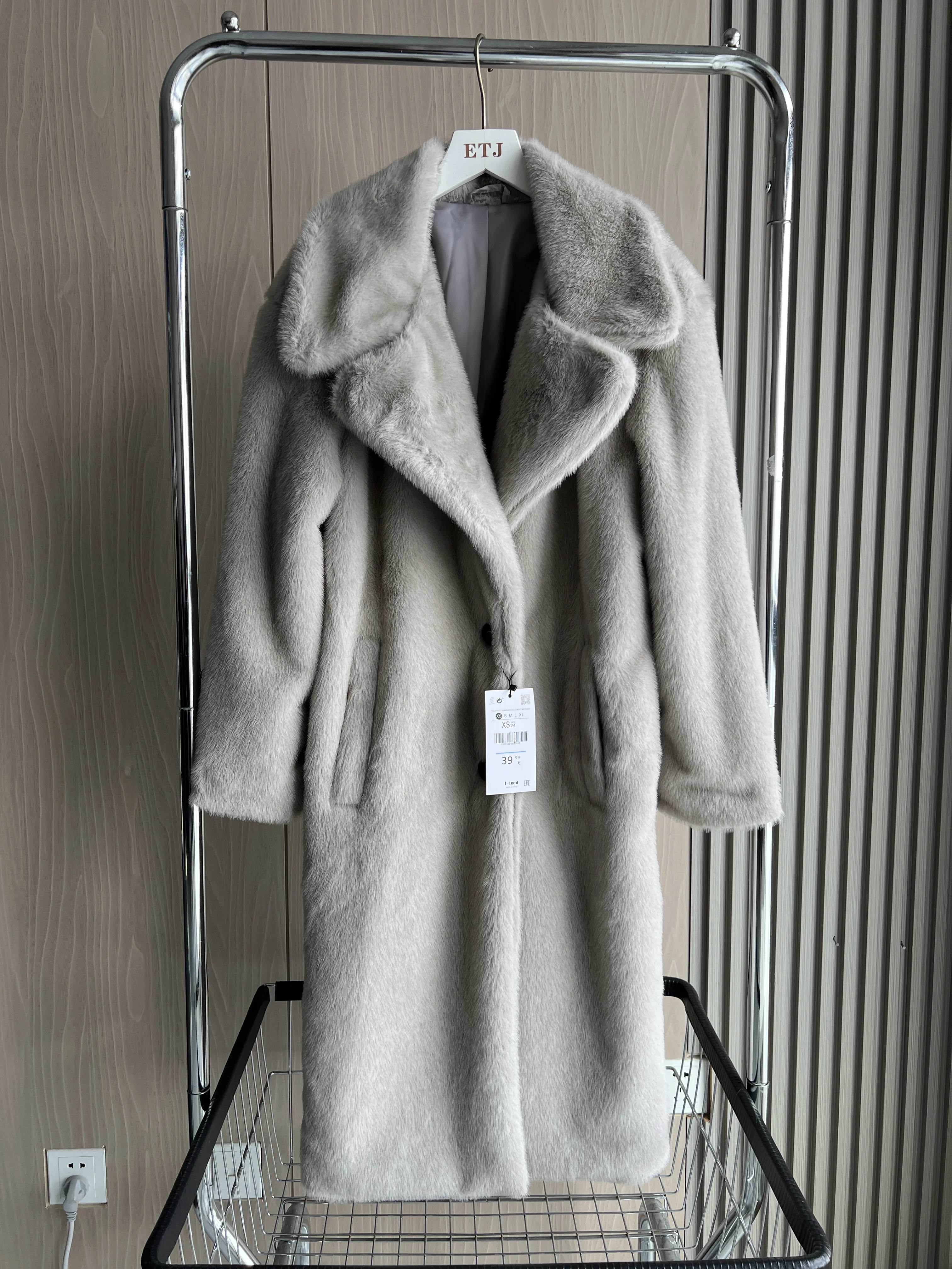 ETJ 2025 Women's Winter New Collection Luxurious Faux Fur Effect Long Coat Thick and Warm Padded Jacket for Women