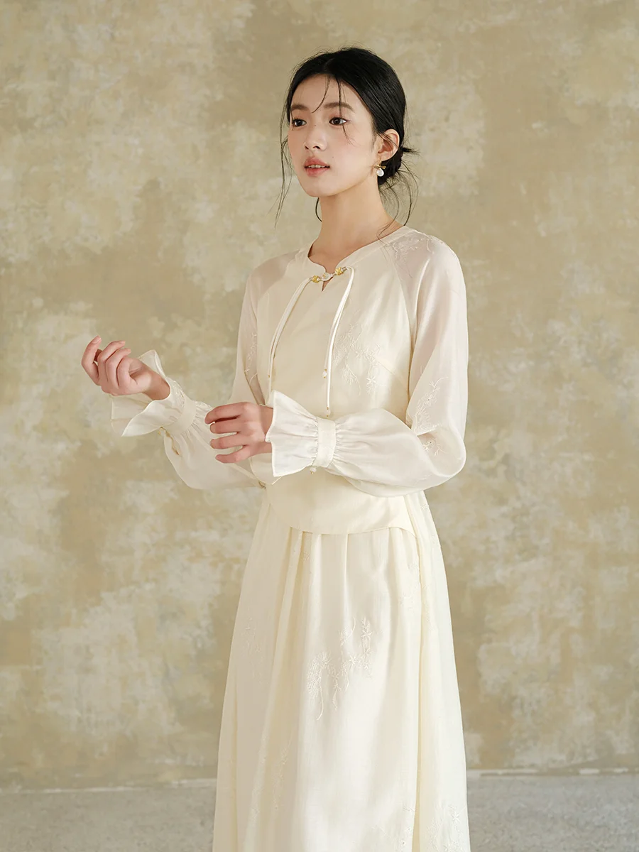 

Новая китайская модифицированная женская длинная юбка А-силуэта с завышенной талией для повседневной носки, осень 2025, в стиле кэжуал