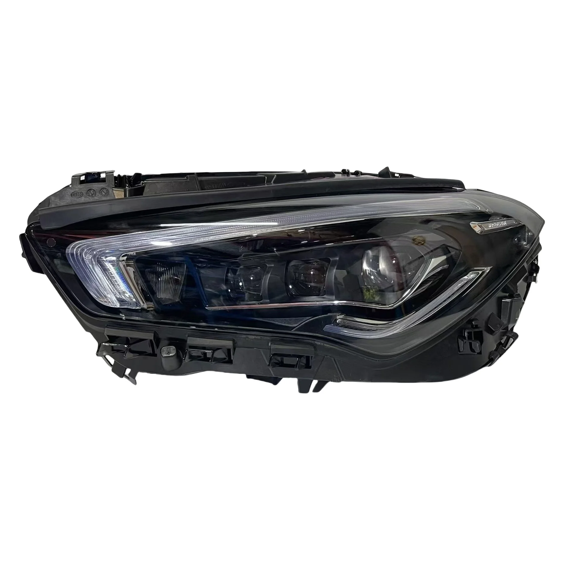 

1 шт. для фар Mercedes-Benz W118 2020-2023 CLA35 CLA45, светодиодная многолучевая геометрическая фара, версия для ЕС