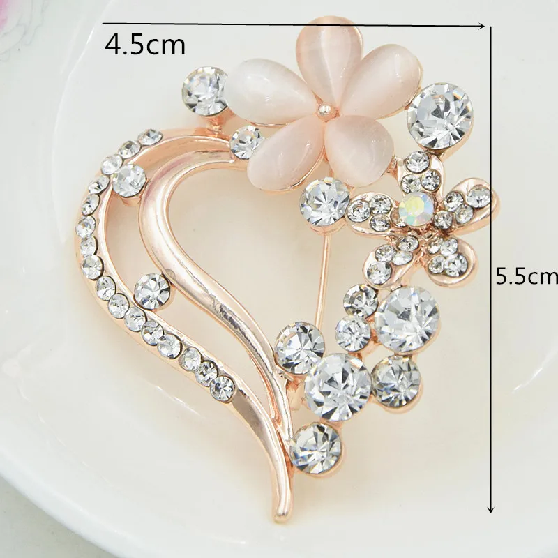 Elegant Sparkling Rhinestone Decorative Hollow Out Love Heart Shaped Brooch Pin Elegant Clothing Accessories For Women And Girls